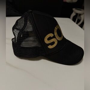 Eskyflavor Women’s Trucker Hat Snapback Adjustable Breathable Mesh Back Cap Hat